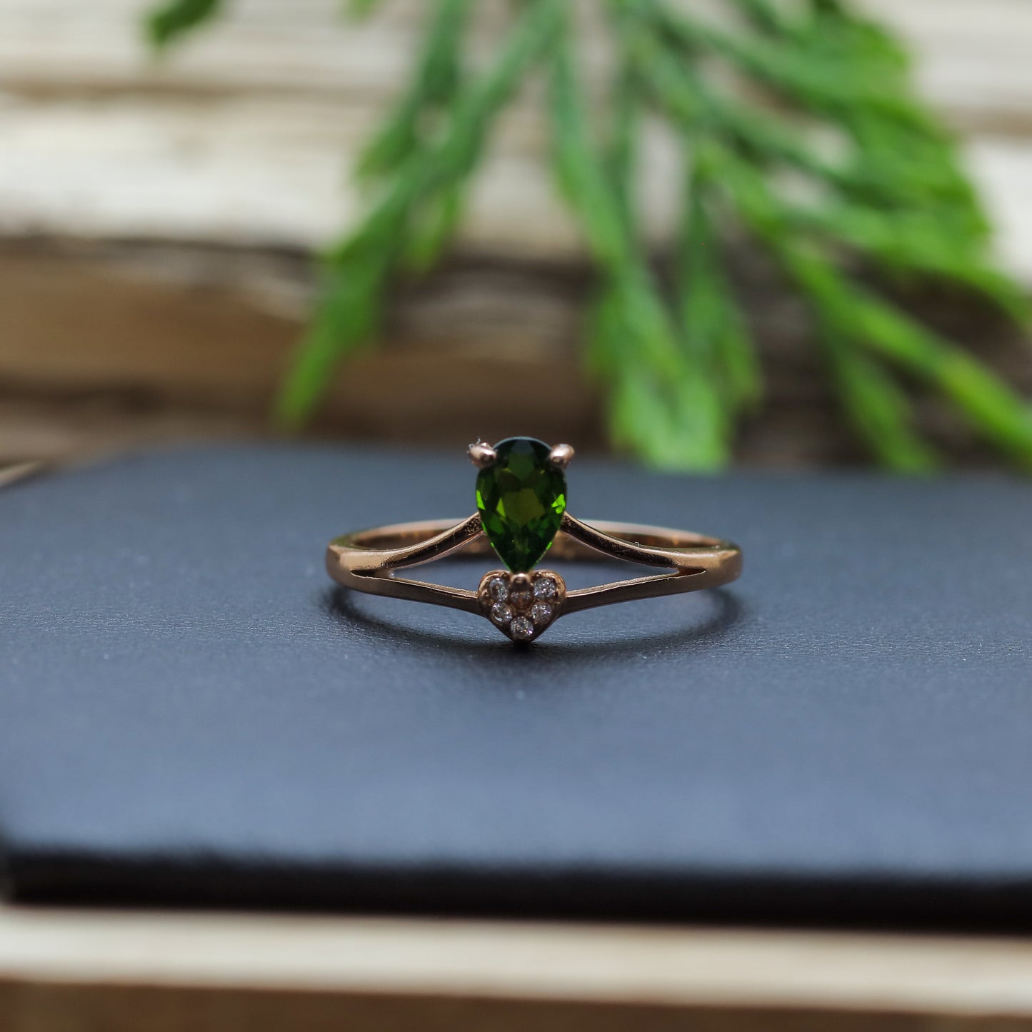 Pear Chrome Diopside Heart Split-Band Ring in Sterling Silver