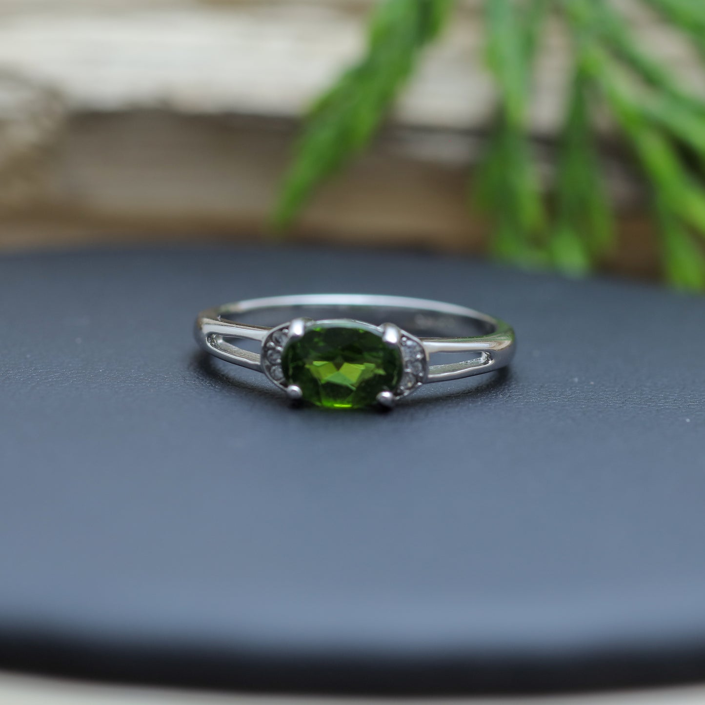 Oval Chrome Diopside  Ring in Sterling Silver