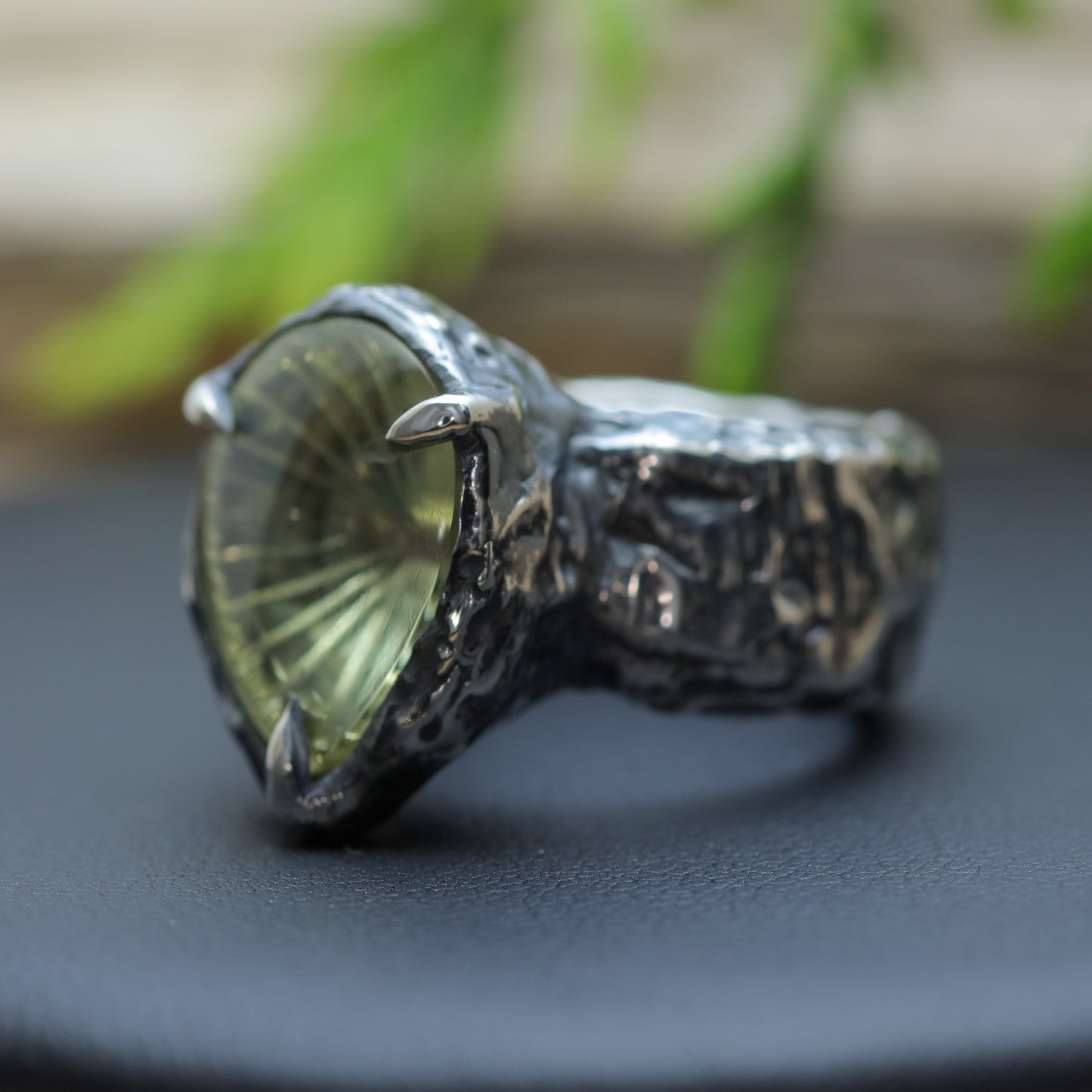 Hand-Sculpted Raw Texture Fantasy-Cut Lemon Quartz Ring (with IGE Certificate)