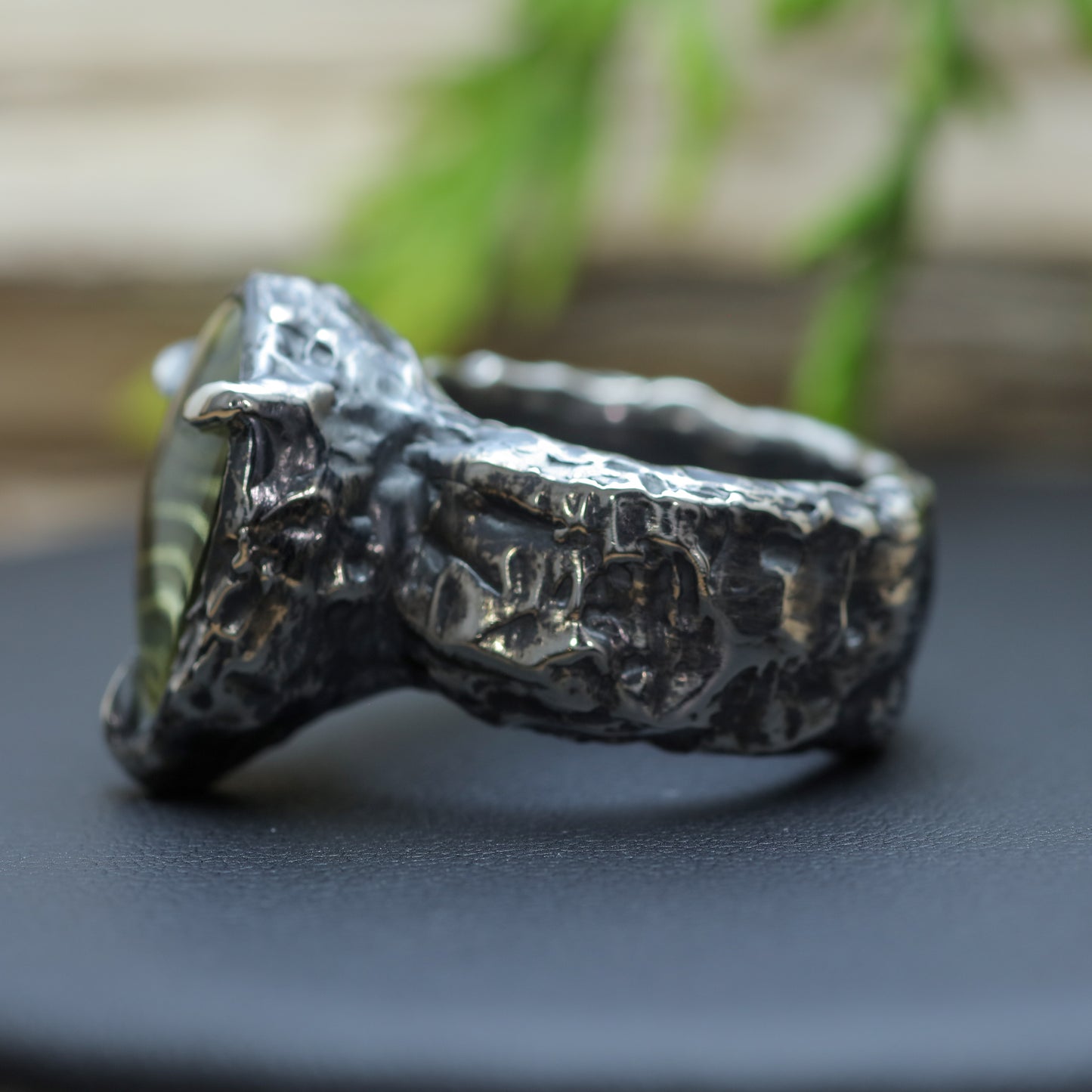 Hand-Sculpted Raw Texture Fantasy-Cut Lemon Quartz Ring (with IGE Certificate)
