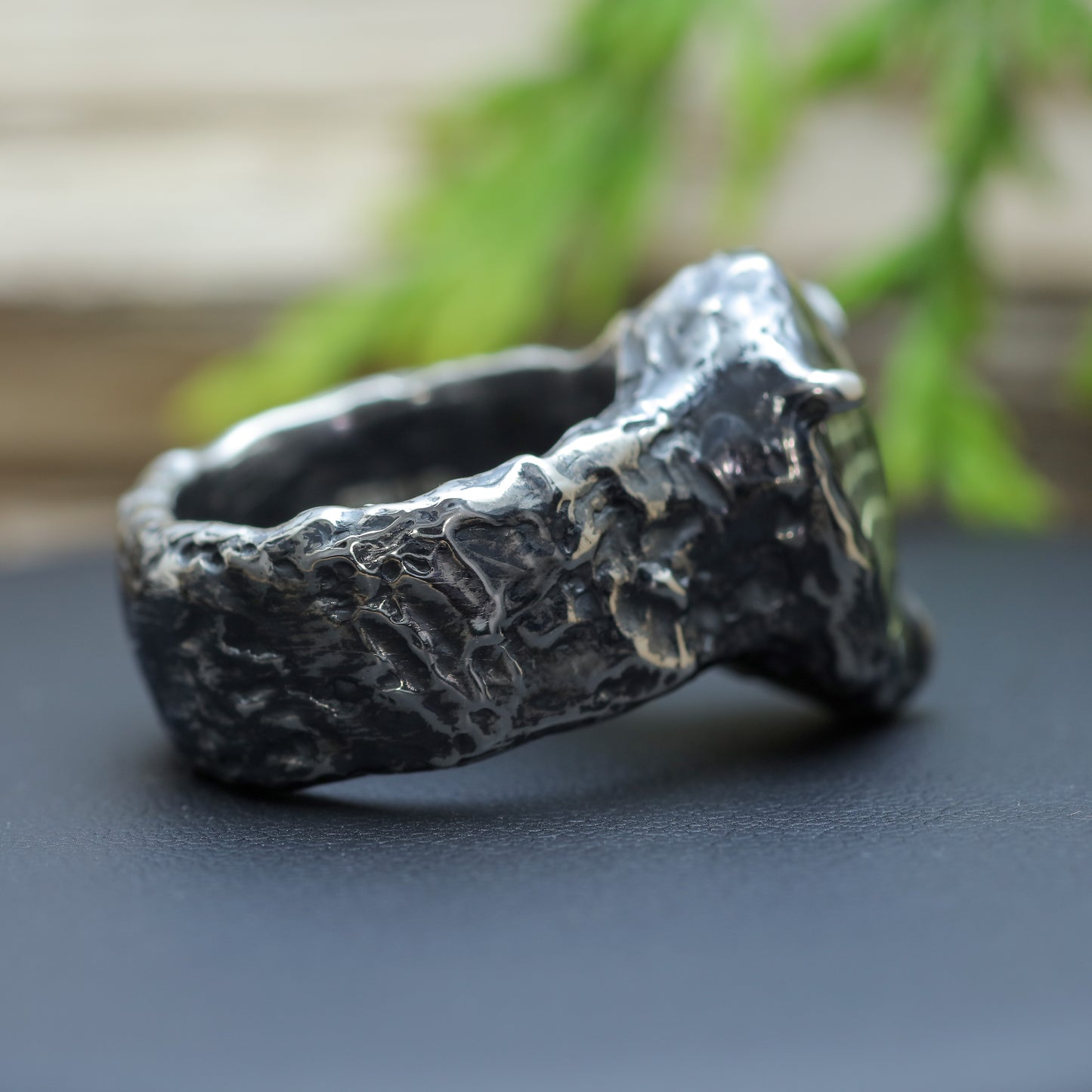 Hand-Sculpted Raw Texture Fantasy-Cut Lemon Quartz Ring (with IGE Certificate)