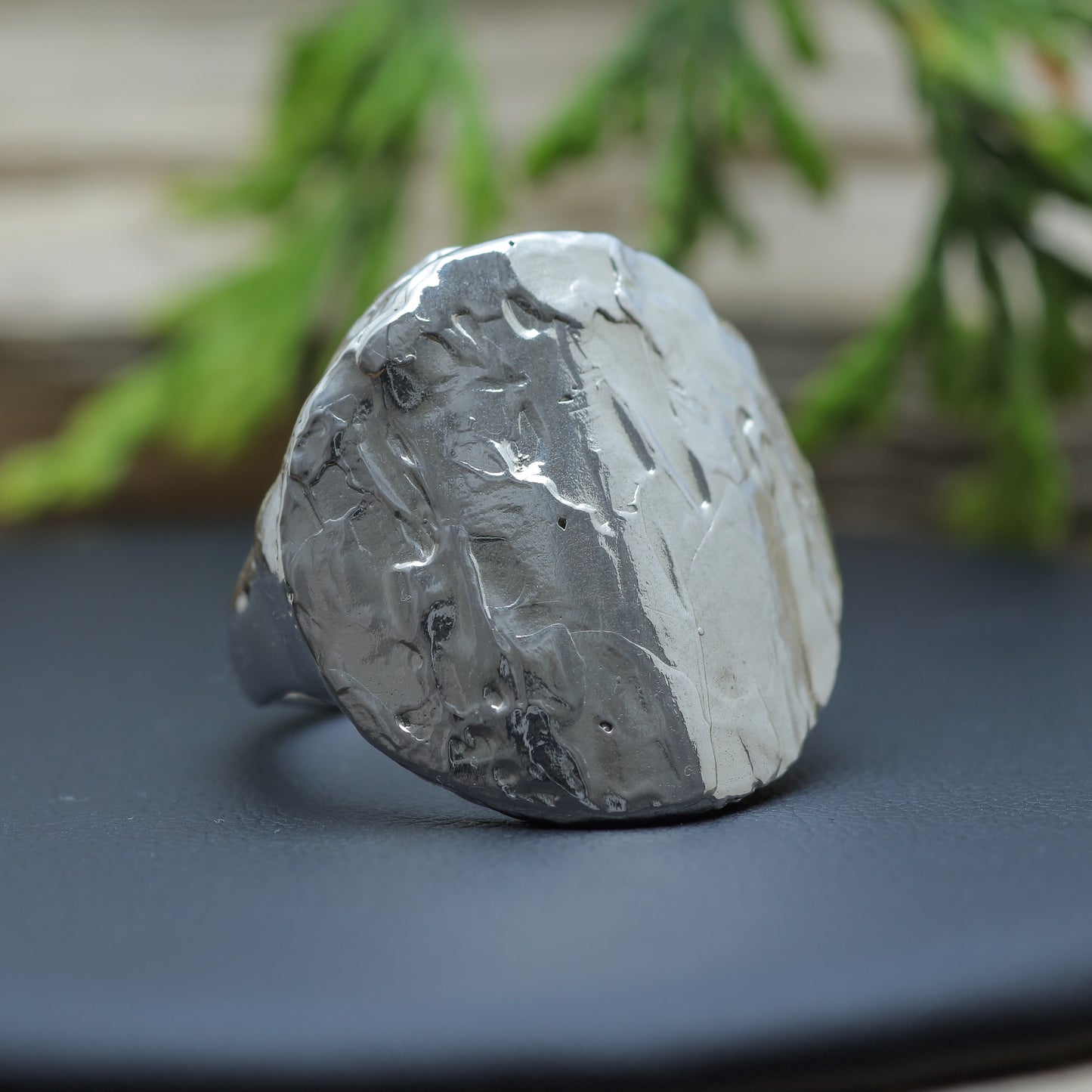 Raw Texture All-Metal Statement Ring