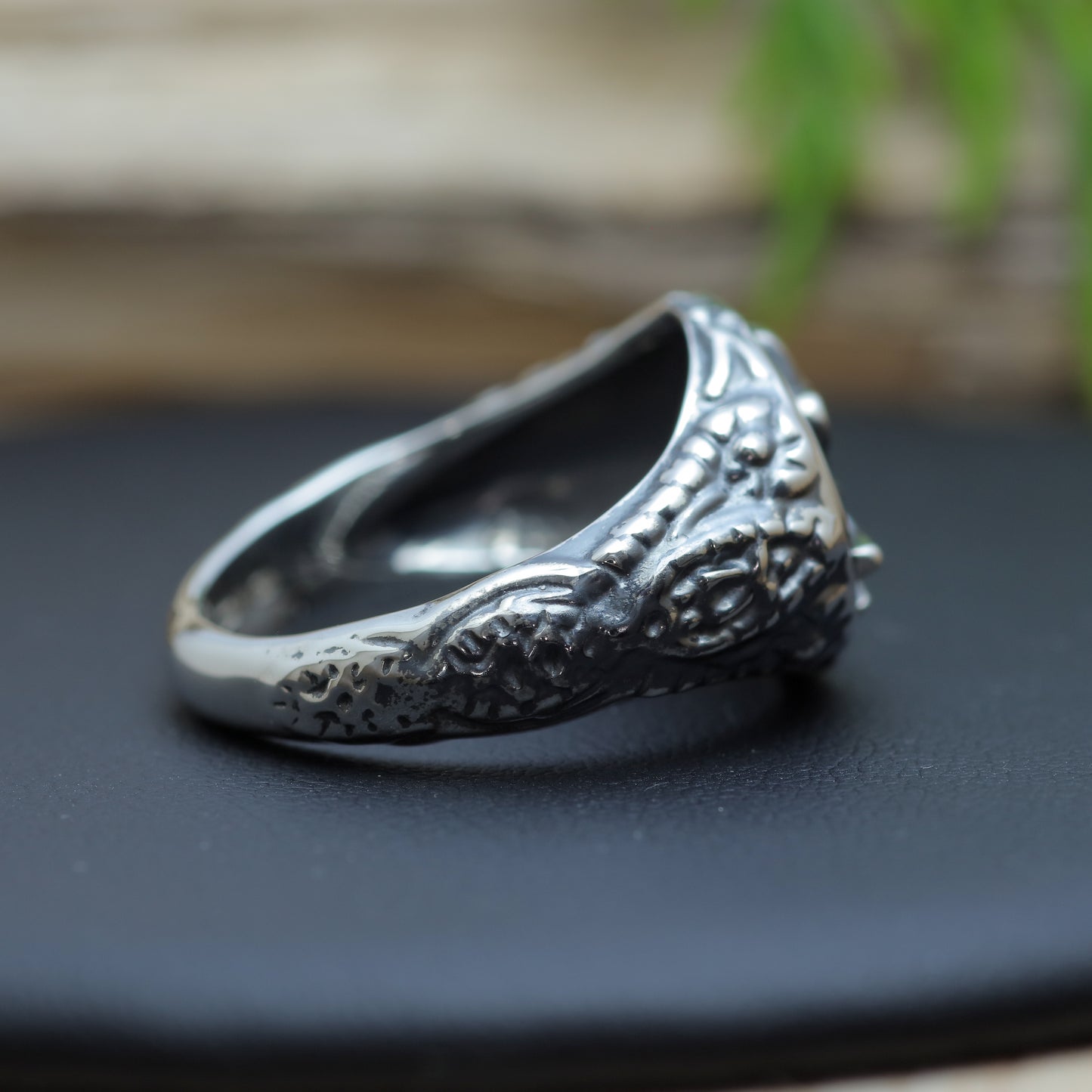 Men's "Mexican Charro Skull" Heavy Signet Ring in Sterling Silver (9.9g)