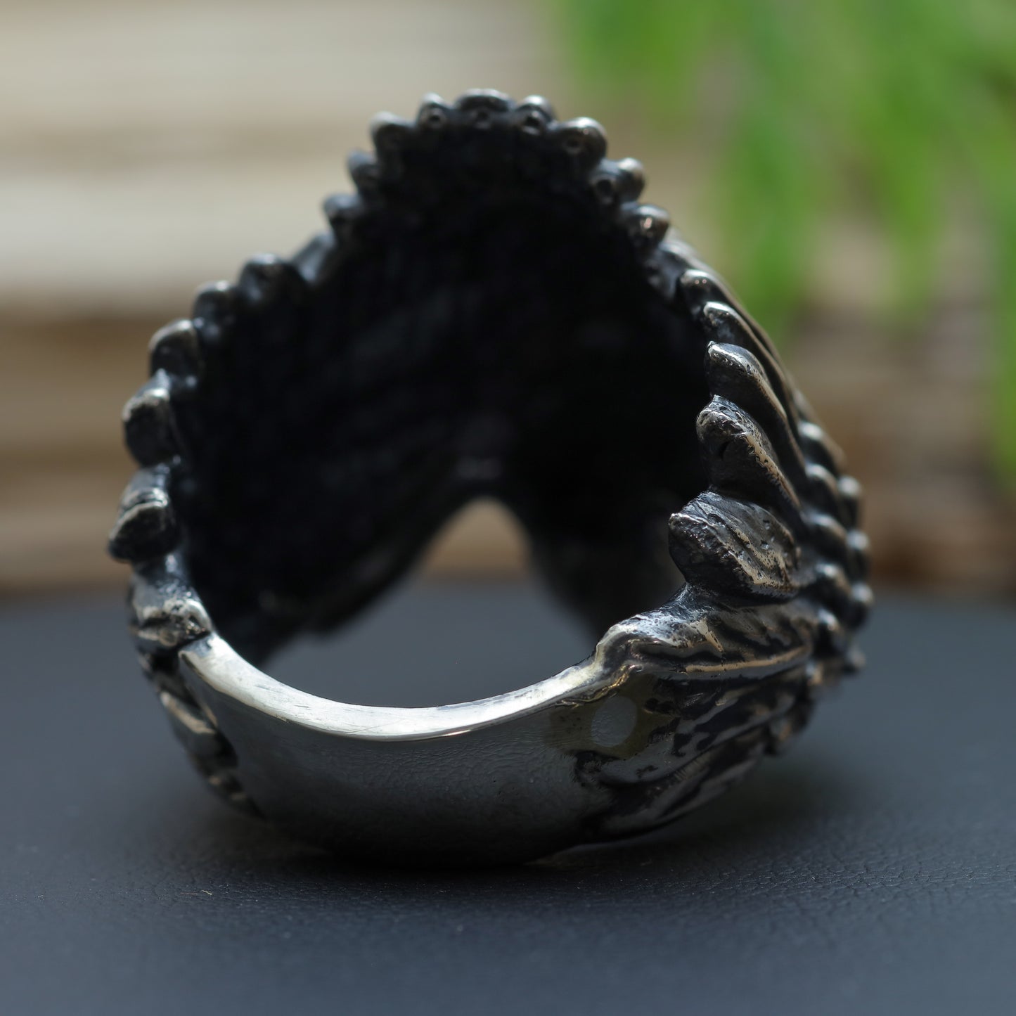 Men's "Eagle in Flight" Heavy Signet Ring in Sterling Silver (16.6g)