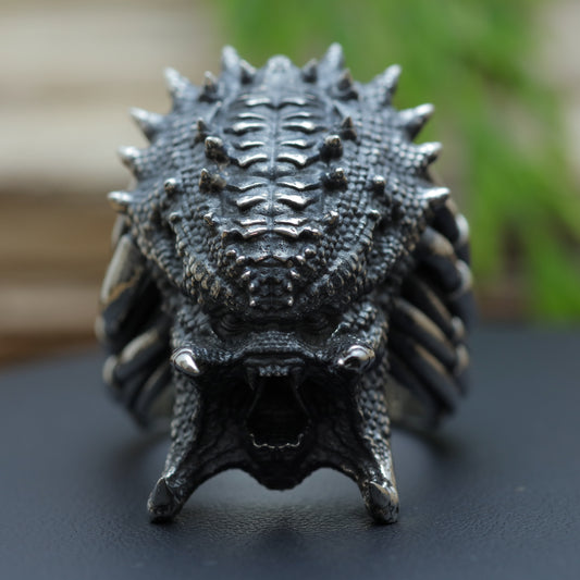 Predator Heavy Signet Ring in Sterling Silver (34g)