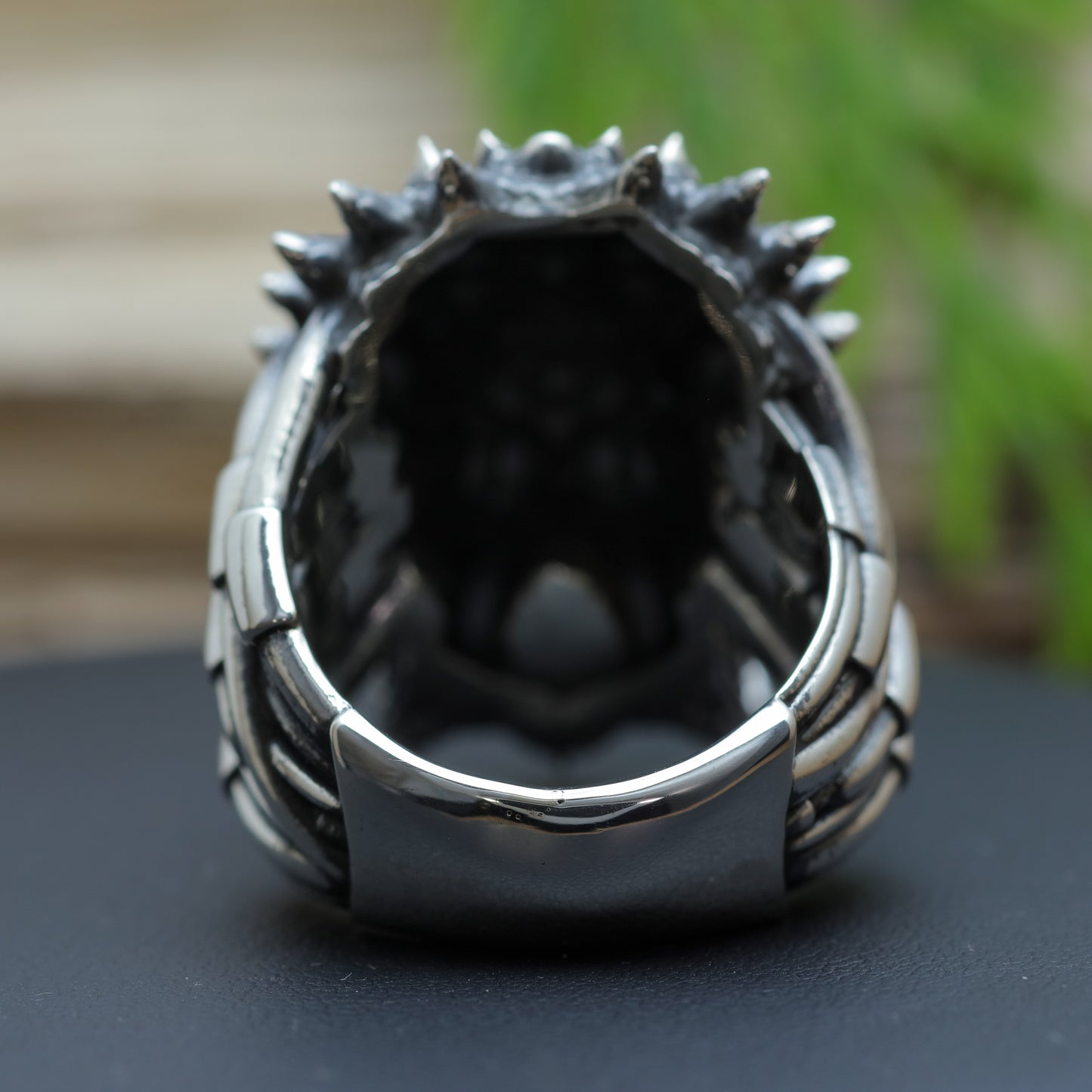 Predator Heavy Signet Ring in Sterling Silver (34g)