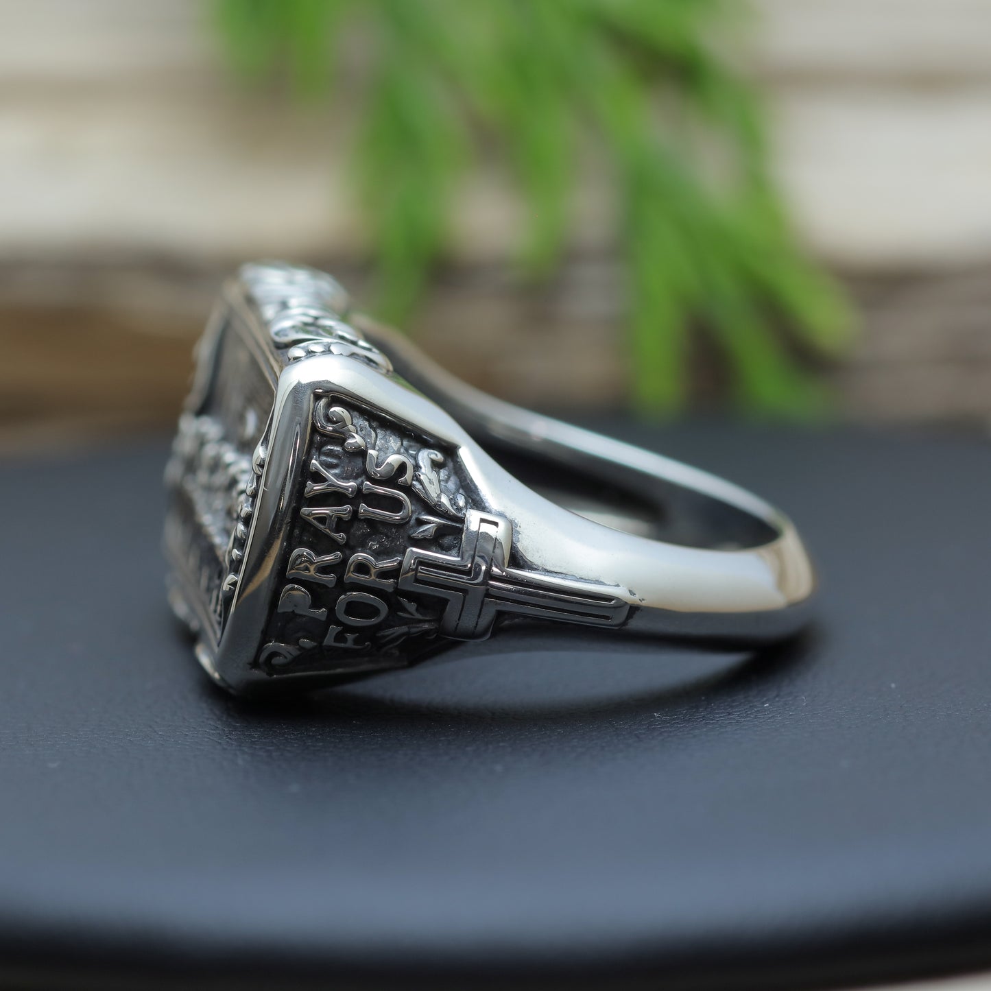 Men's "The Last Supper" Fine Art Signet Ring in Sterling Silver (16.5g)
