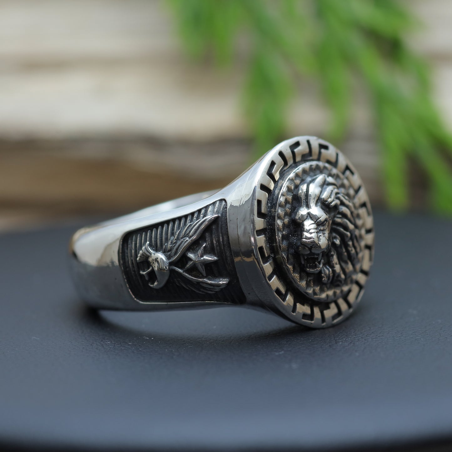 Men's "Imperium Lion & Eagle" Sovereign Signet Ring (14.7g)