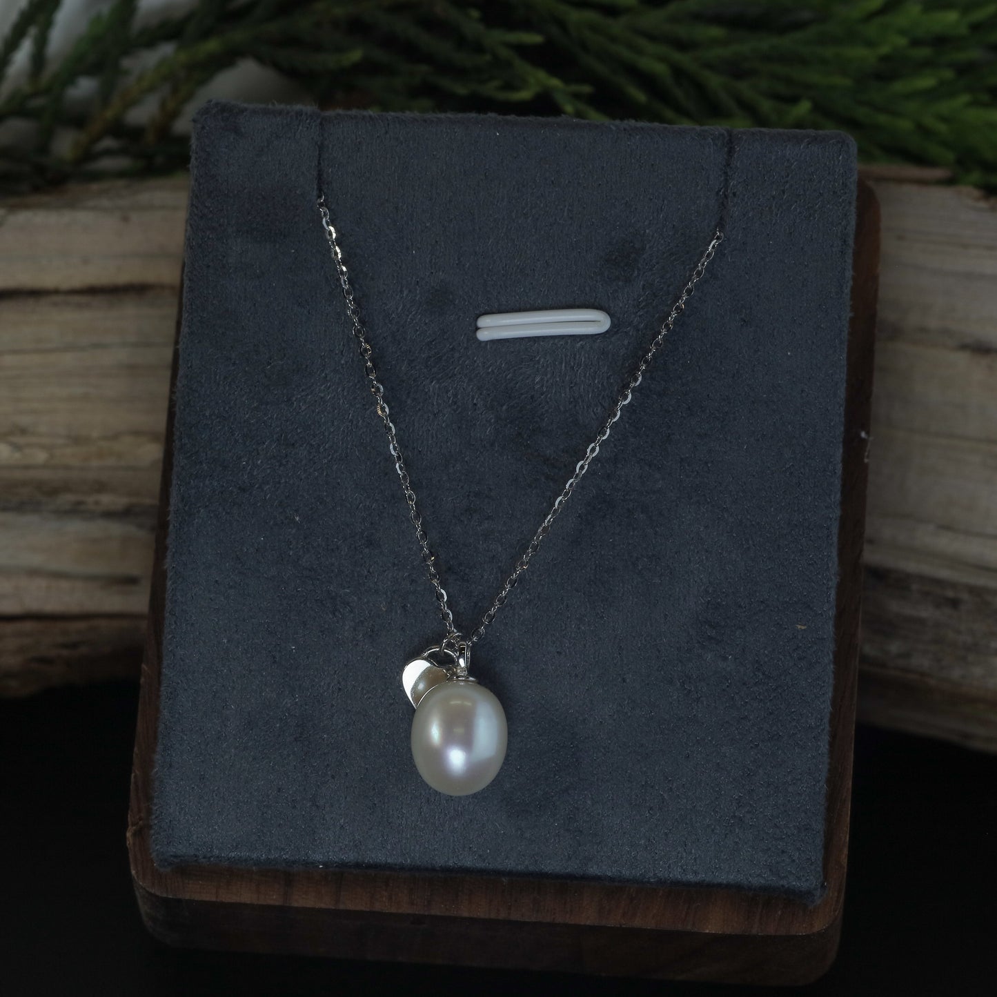 Natural Cultured Pearl Minimalist Pendant Necklace
