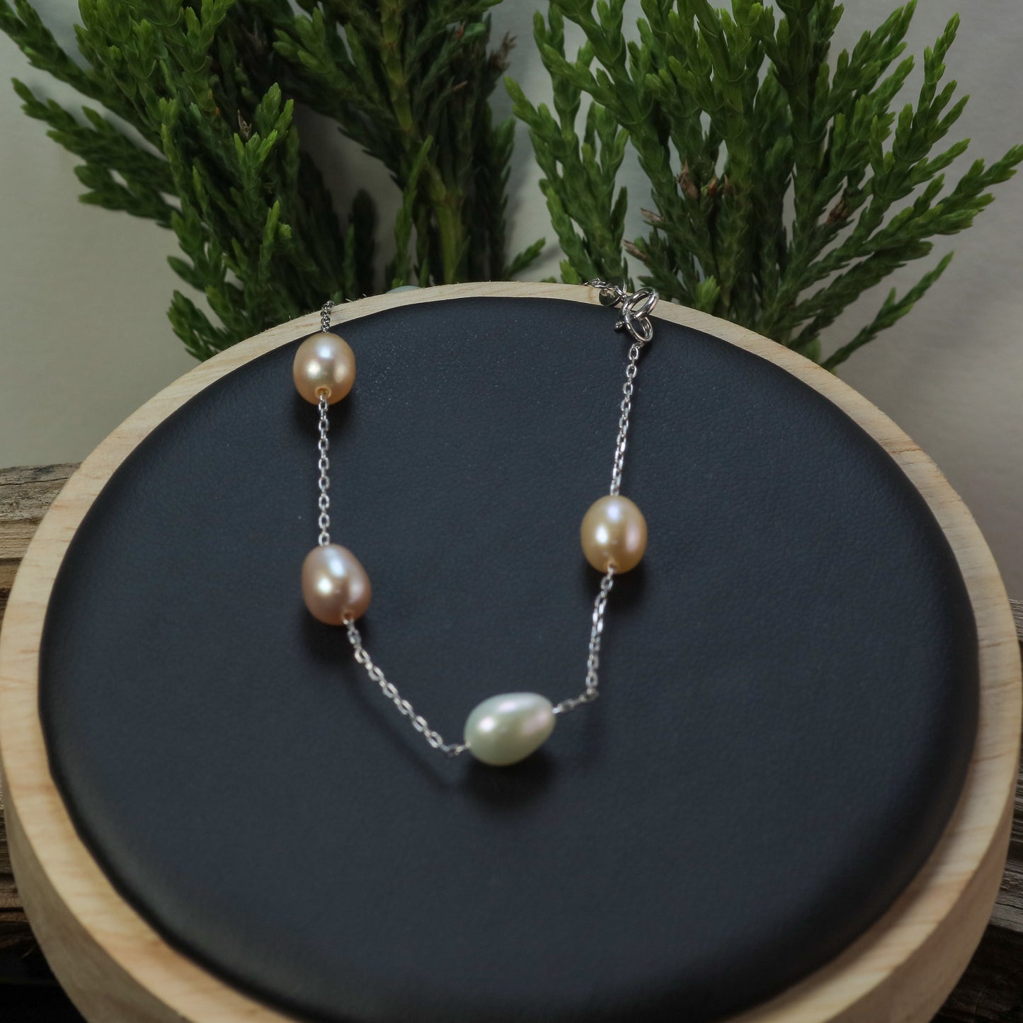 Multi-Tone Natural Cultured Pearl Station Bracelet