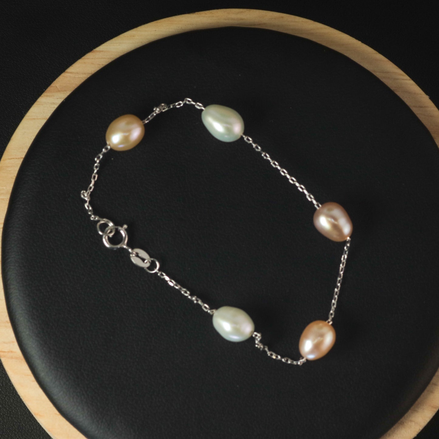 Multi-Tone Natural Cultured Pearl Station Bracelet