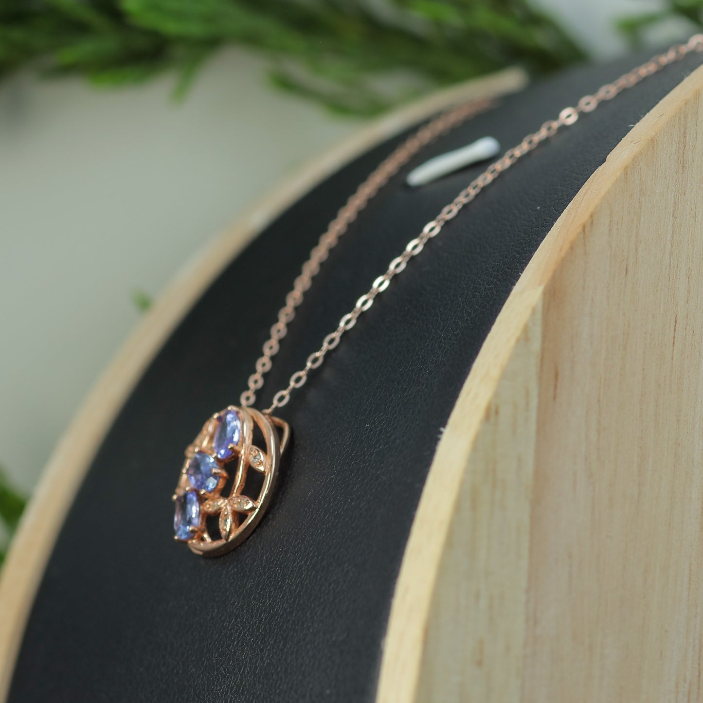 Natural Tanzanite Openwork Circle Pendant Necklace