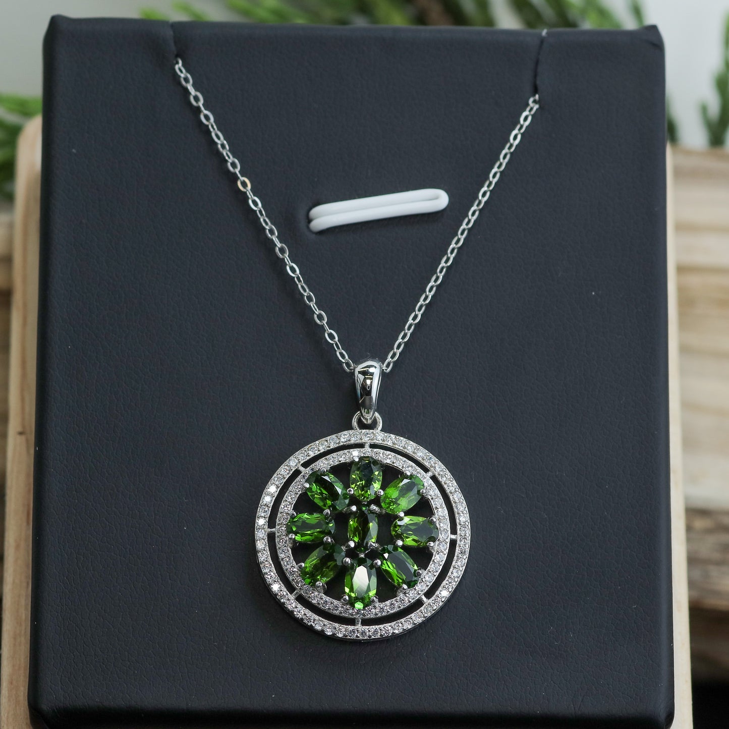Natural Chrome Diopside Circular Rosette Pendant Necklace