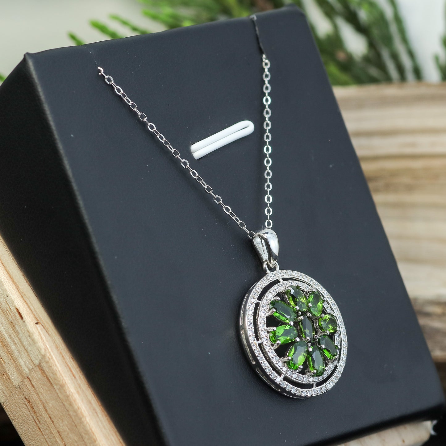 Natural Chrome Diopside Circular Rosette Pendant Necklace