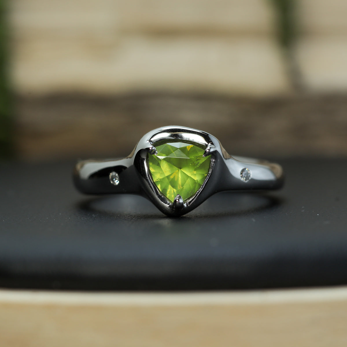 Artisan Trillion Peridot & Lab Diamond Organic Band | Rhodium Plated