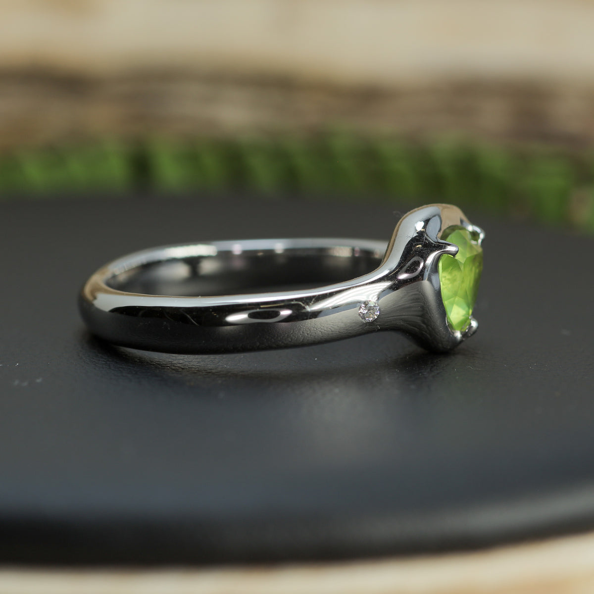 Artisan Trillion Peridot & Lab Diamond Organic Band | Rhodium Plated