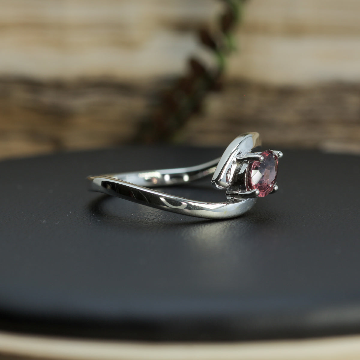 Oval Purplish-Pink Spinel Bypass Tulip Ring. Untreated / Certified Gemstone.
