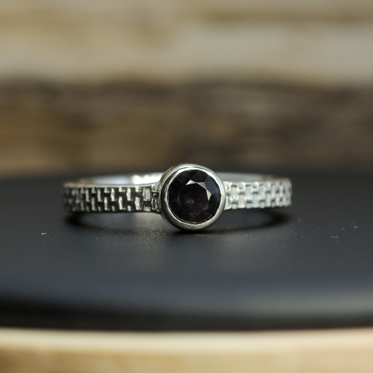 Certified Natural Violetish Purple Spinel Solitaire with Brick Patterned Band