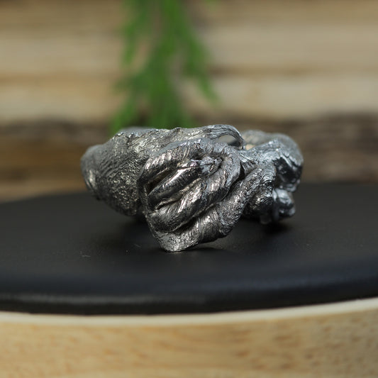 "Hikeme" Sculptural Solid 925 Silver Ring (38g)