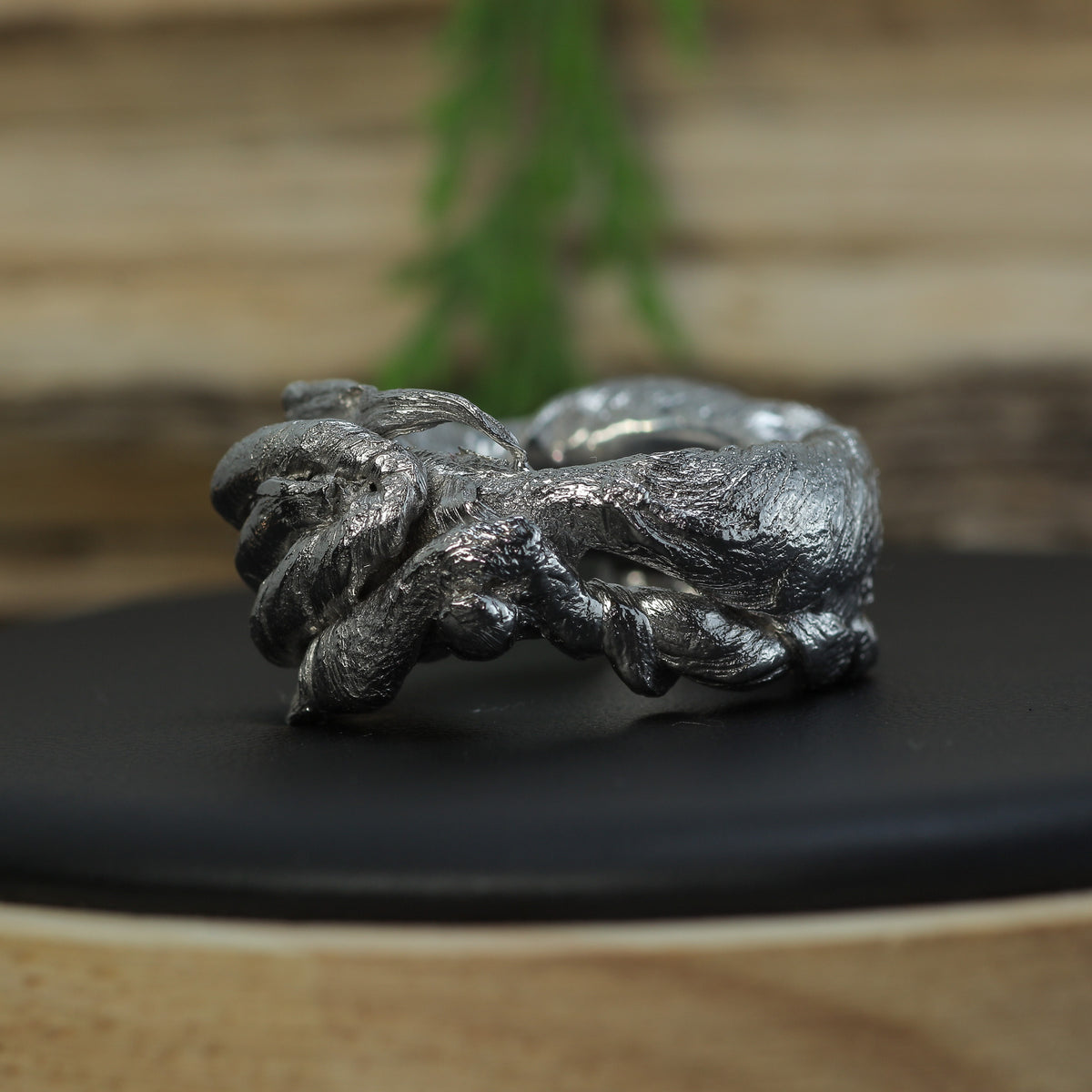 "Hikeme" Sculptural Solid 925 Silver Ring (38g)