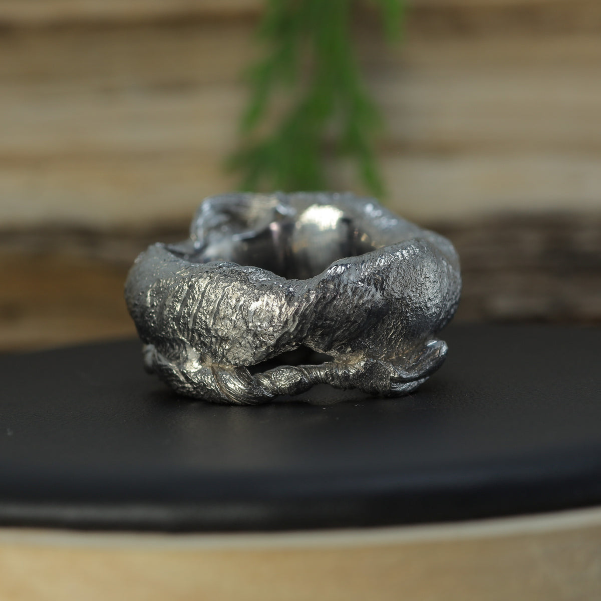 "Hikeme" Sculptural Solid 925 Silver Ring (38g)