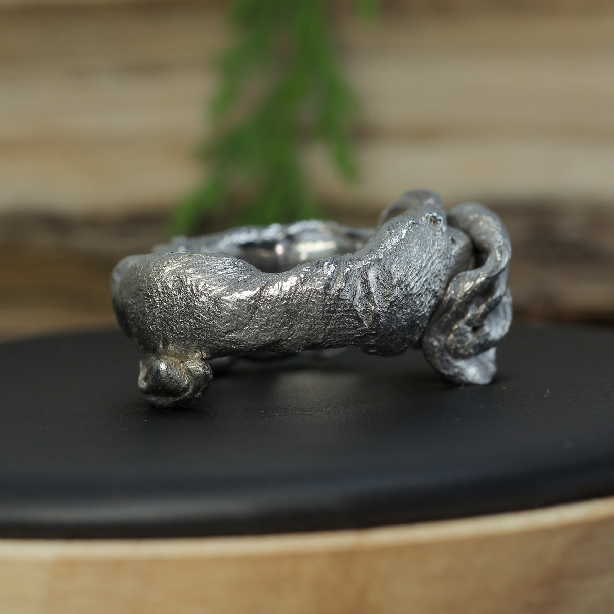 "Hikeme" Sculptural Solid 925 Silver Ring (38g)